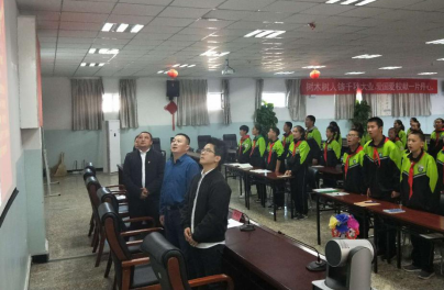 37000cm威尼斯社会实践基地布尔津县初级中学隆重举行第十六期求实团校开班典礼222.png